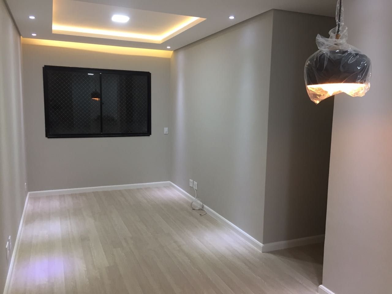 piso-laminado-durafloor-_-teto-rebaixado-_-sanca-_-cortineiro3328880559008335753.